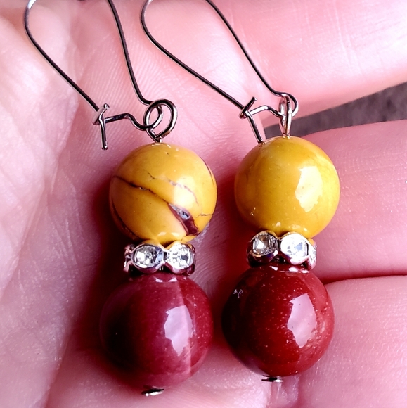 New Mookaite Jasper Round Ball & Rhinestone Earrings. - Picture 4 of 12